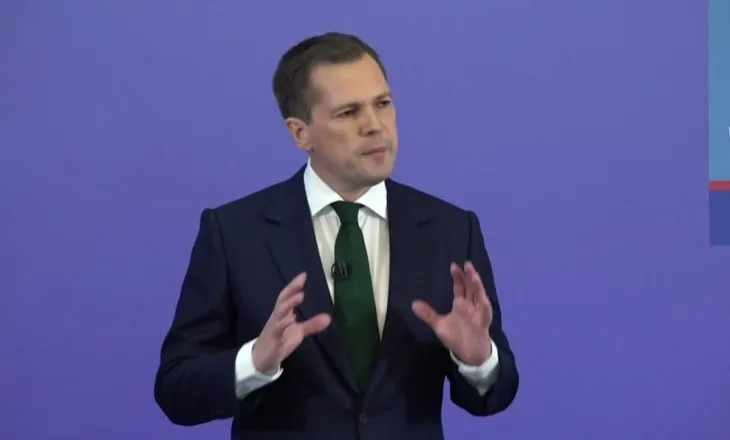 Dëbohet ish-ministri anti-shqiptar/ Robert Jenerick shkarkohet nga konservatorët, pritet t’i bashkohet Nigel Farage