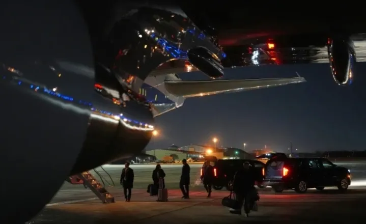 Defekt teknik, avioni i Presidentit Trump kthehet në Uashington gjatë fluturimit për forumin e Davos në Zvicër