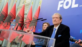 Demokrati e pyet: “Pse nuk dorëzon stafetën doktor?”/ Berisha i përgjigjet: Nuk kam ndërmend të lë…