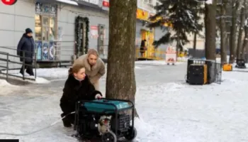 Dëmtimet në sistemin energjitik nga sulmet ruse, BE dhe Polonia dërgojnë qindra gjeneratorë në Ukrainë