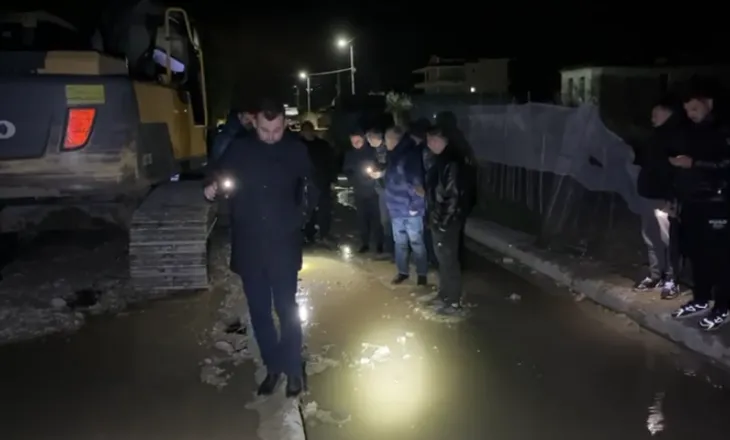 Deputeti i PD: Qeveria refuzon shpalljen e fatkeqësisë natyrore, banorët e përmbytur ende pa dëmshpërblim