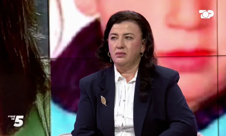 Dëshmia tronditëse pas 15 vitesh për Bleona Matën, nëna mes lotësh në “Ftesë në 5”: Hallat e saj duhet të jenë në burg, babai i vajzës…
