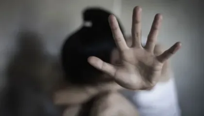 Dhunoi barbarisht motrën e tij, arrestohet adoleshenti shqiptar në Greqi