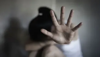 Dhunoi motrën e tij, e pëson keq 14-vjeçari shqiptar në Greqi