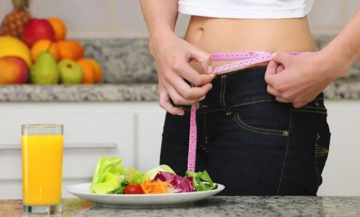 Dieta treditore për të humbur kaloritë e festave, provojeni dhe na besoni