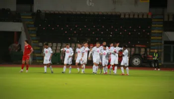 Dinamo nuk gjen qetësi, arbitrat kthehen në problem