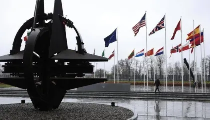 Diplomati i lartë: NATO po përgatitet realisht për konflikt me Rusinë