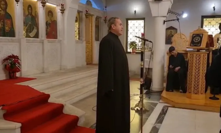 Dita e Dritës dhe Ujit të Bekuar, kryqi hidhet në detin Jon, kapet nga Andrea Baruta