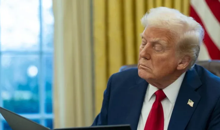 “Dita e Republikës”, marshojnë oficerët e policies, midis tyre u shfaq edhe “i faluri” nga Trump