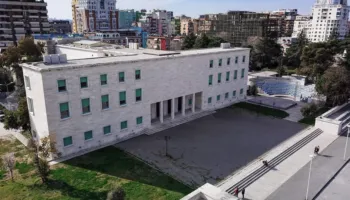 Dizenjimi i logos së 60-vjetorit të UA, workshop me pedagogë të programit të Studimit Grafikë i dedikuar për studentët