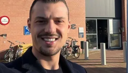 Djali i Hashim Thaçit në Hagë: Numëroj ditët deri kur babi të dalë nga ky vend