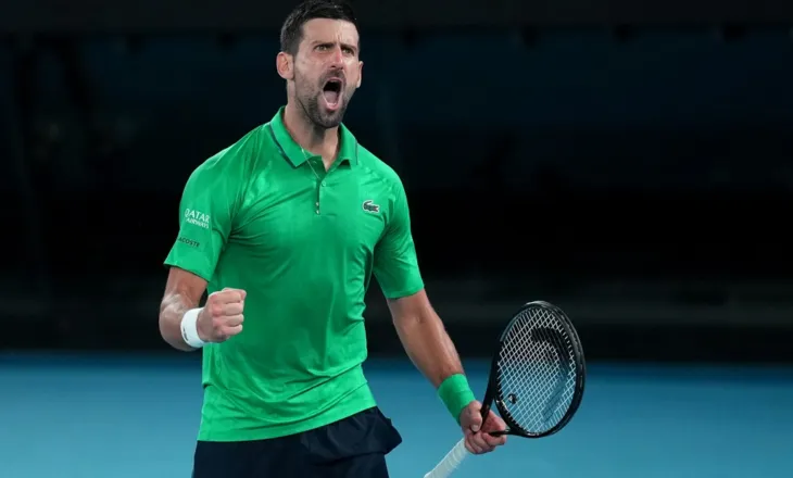 Djokovic mposht Sinner dhe shkon në finalen e Australian Open, italiani dorëzon titullin