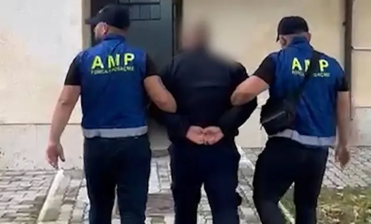 “Do lejë shtëpinë..200 interit”! SMS-të që ‘fundosën’ policët: O shpirt asnje lek s’kam, ktu te krimet v*, ime sakrifikova