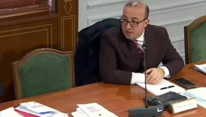 “Do na çoni në ‘Uropë’ ju”, Korreshi ironizon Gogun: Me çizme me baltë nuk hyn në BE