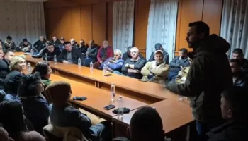 “Do rrëzojmë fasadën që askush nuk guxoi”, Adriatik Lapaj thirrje qytetarëve: Dalim masivisht në protestë më 31 janar