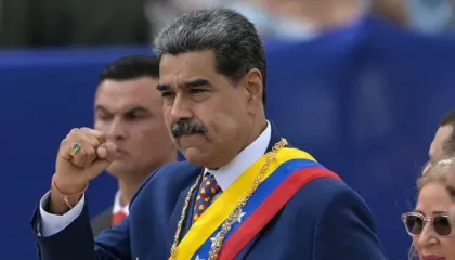 “Do ta vrisnim nëse bënte rezistencë”/ Spiunë, dronë dhe mjete prerëse për dyert e çelikta, si e kapën SHBA-të Nicolas Maduron