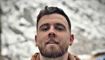 Do të ekzekutohej me varje nga regjimi i Teheranit? Çfarë ka ndodhur me 26-vjeçarin Erfan Soltani