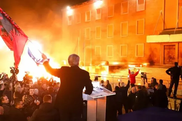 Doktori i vetes, jo i Shqipërisë!