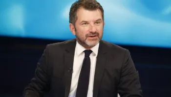 “Doli biba, mamica dhe gënjeu!”/ Andi Bushati: Letra e Trump, gur që e hodhi në lumë Rama hallexhiu…