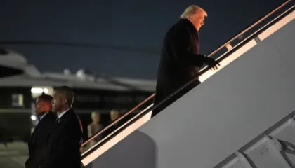 Donald Trump niset drejt Davos, avioni “Air Force One” pëson defekt, kthehet në mes të rrugës