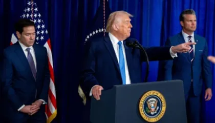 Donald Trump paralajmëron për ‘çmim të madh për të paguar’ nëse Karakas nuk i bindet