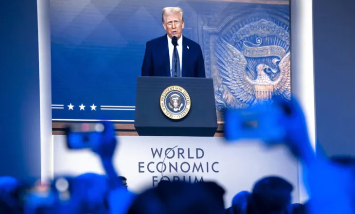 Donald Trump shkon në Davos mes tensioneve për Groenlandën! Lojtarët e mëdhenj që do të jenë të pranishëm dhe ata që mungojnë në Forumin Ekonomik Botëror