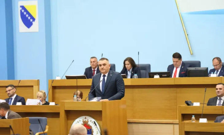 Dorëhiqet Miniq, në Republikën Sërpska hapet rruga për formimin e qeverisë së re