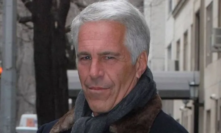 Dosja Epstein/ Departamenti Amerikan i Drejtësisë publikon 3 milionë faqe dokumentesh, 2 mijë video dhe 180 mijë foto