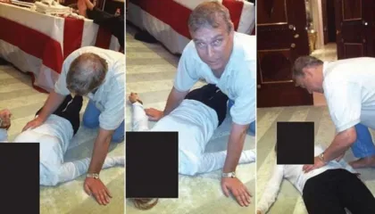 Dosja “Epstein”/ Princit Andrew, shfaqet sipër një gruaje të shtrirë në dysheme