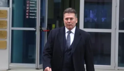 Dosja “Gërdeci”/ Ish ministri i Mbrojtjes, Fatmir Mediu mbërrin në GJKKO