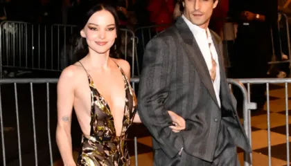 Dove Cameron konfirmon zyrtarisht fejesën me Damiano David!