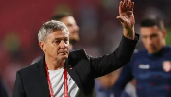 “Dragan, erdhi fundi, nuk mund ta durojmë dot këtë”! Zyrtari në Serbi tregon si u shkarkua trajneri pas humbjes me Shqipërinë