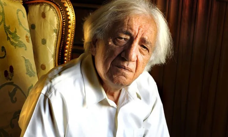 Dritëro Agolli: Kur dashuroja një grua…