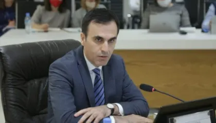 “Duhet eficencë në hetime”/ Olsian Çela thërret në mbledhje prokurorët e rretheve