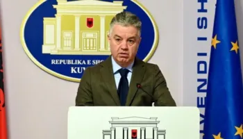 “Durana, një nga evazionet më të mëdha”, Bozdo akuzon: Qeveria përzgjedh kompanitë, vjedh paratë dhe…