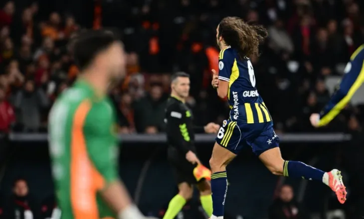 Dy ditë më parë u largua nga Serie A për 28 milionë euro, sot shënon supergol në derbin Galatasaray-Fenerbahce (video)