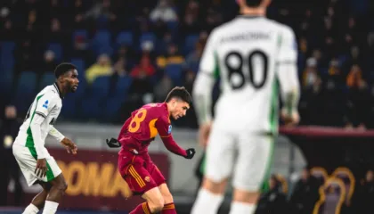 Dy gola për tre minuta, Roma bën detyrën ndaj Sassuolos dhe barazon Milanin (video)