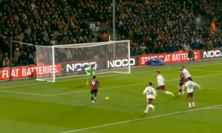 Dy gola të shpejtë, Bournemouth dhe Arsenal ndahen në paqe në pjesën e parë (video)