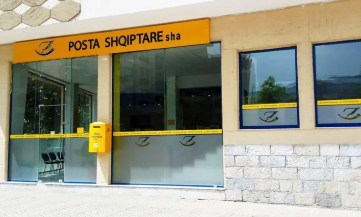 Dy punonjëset vodhën miliona lekë/ Reagon Posta Shqiptare: Fondet e pensioneve nuk janë prekur