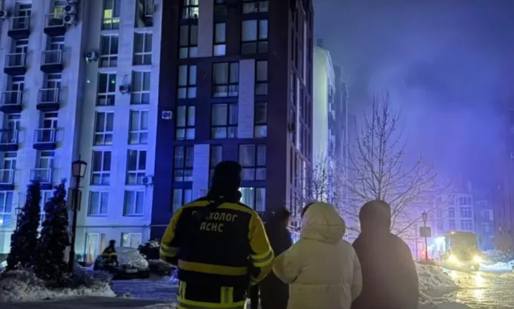 Dy të vrarë në Kiev teksa Rusia i vazhdon bombardimet në Ukrainë