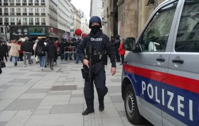 Dyshime për akte terroriste, arrestohet një person në Austri/ Kishte plane për të sulmuar…