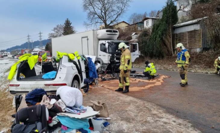 E dhimbshme/ Familja shqiptare aksidentohet në Gjermani, ndërron jetë vogëlushi