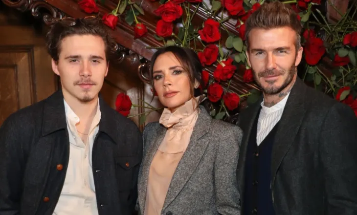 “E dua mamin tim të bukur, babi im është heroi im absolut”/ Kur Brooklyn Beckham idolizoi publikisht prindërit e tij