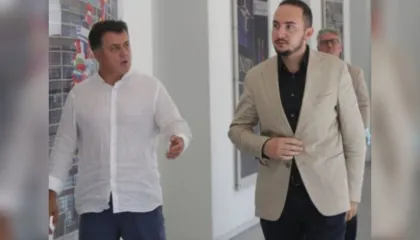 “E kam si metaforë”| Ervin Salianji: Flamur Noka nuk kapërcen dot kufijtë shtetërorë!