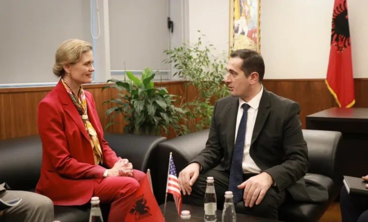 E Ngarkuara me Punë e SHBA takohet me kryeprokurorin e SPAK, VanHorn riktheson mbështetje:  Do përballemi me kartelet..