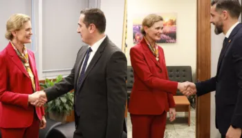 E Ngarkuara me Punë e SHBA “zbarkon” në SPAK, takon Brahon dhe Ketën: SHBA mbështet luftën kundër krimit dhe narkotikëve!