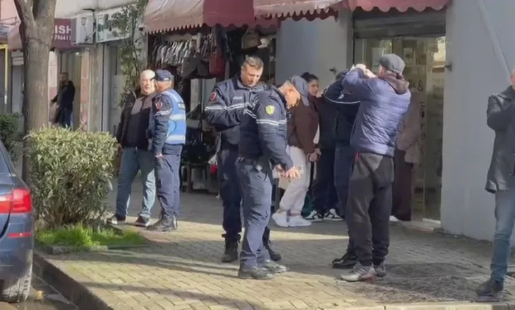 “E plagosi babai se refuzoi të bashkohet me nënën”, flet kushëriri i familjes për ngjarjen në Durrës