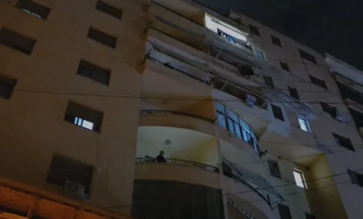 E rëndë në Fier, burri bie aksidentalisht nga kati i 6-të, përfundon në tarracën e katit të 2-të
