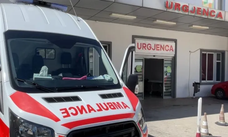 E rendë në Sarandë, 85-vjeçarja bie nga kati i tretë i pallatit, ndërron jetë në sallën e operacionit