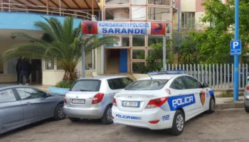 E rëndë në Sarandë! Çifti i të moshuarve plagos me thikë një fëmijë…